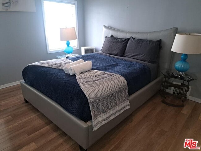 Building Photo - 137 Rexford Dr