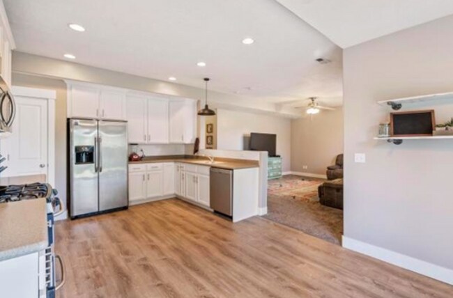 Building Photo - BEAUTIFUL HOME IN DESIRABLE SPRING CREEK R...