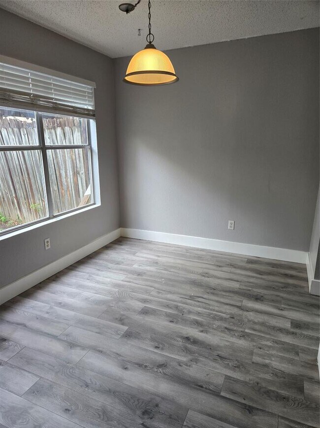 Building Photo - 10001 Parliament House Rd