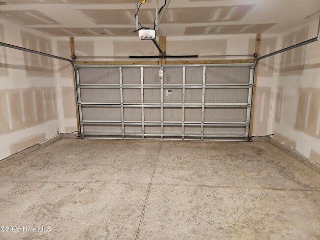 Building Photo - 76 Cobbler Wy