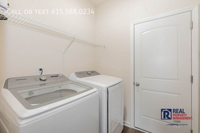 Building Photo - 2943 Beeswax St