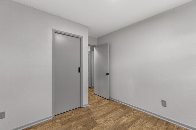 Building Photo - 4031 Gossett Dr