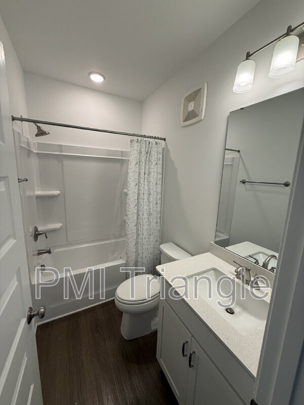 Building Photo - 1215 Shaw View Aly