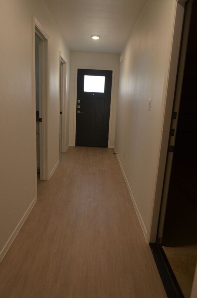 Building Photo - 1419 Indian Camp Trail