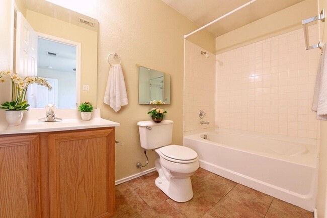 Building Photo - FRESHLY PAINTED  | ONE STORY  |  OPEN CONCEPT  |  GREAT LOCATION: 1604 & SHAENFIELD