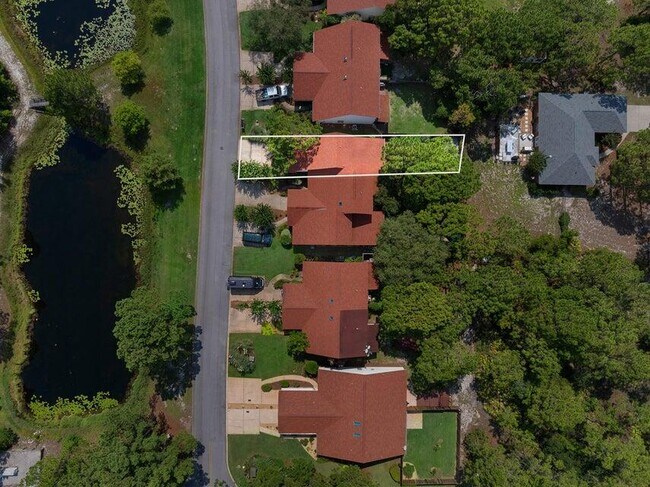 Building Photo - 42 Vía Largo