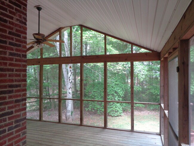 Building Photo - 7127 Weddington Brook Dr