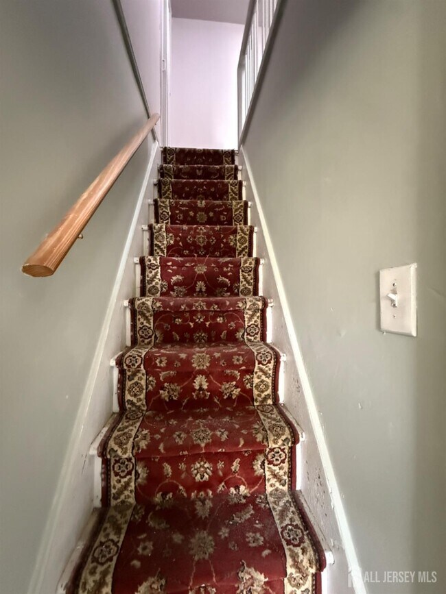 Building Photo - 400 High St