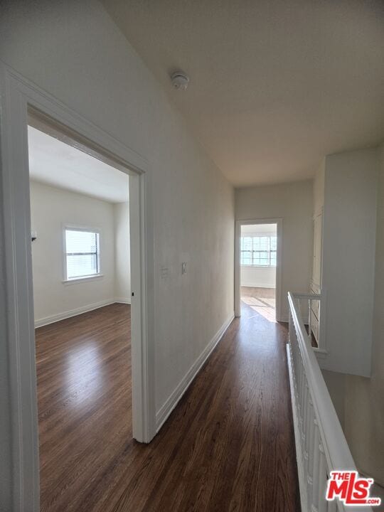 Building Photo - 1022 S Cloverdale Ave