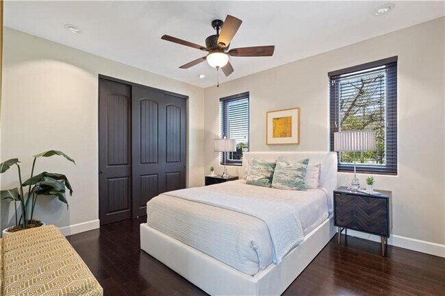 Building Photo - 1312 SE 2nd Ct