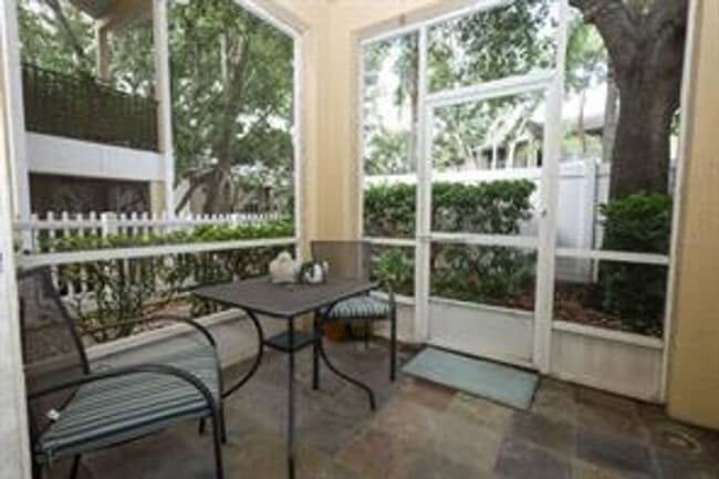 Building Photo - 694 Seabrook Ct