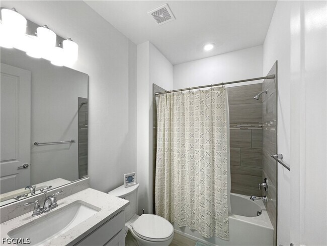 Building Photo - 2057 Yellowfin Cir
