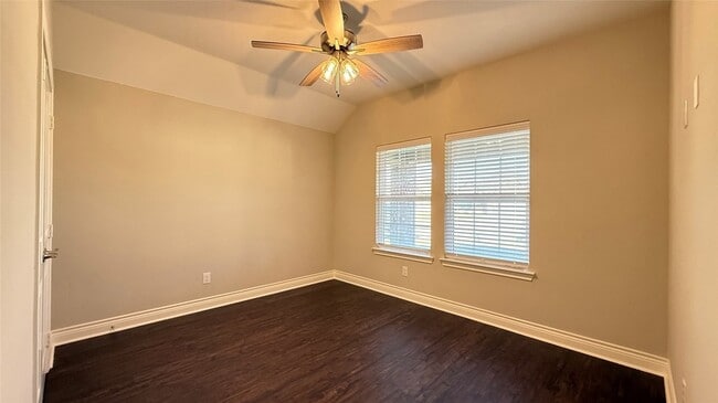 Building Photo - 701 Ransom Wy