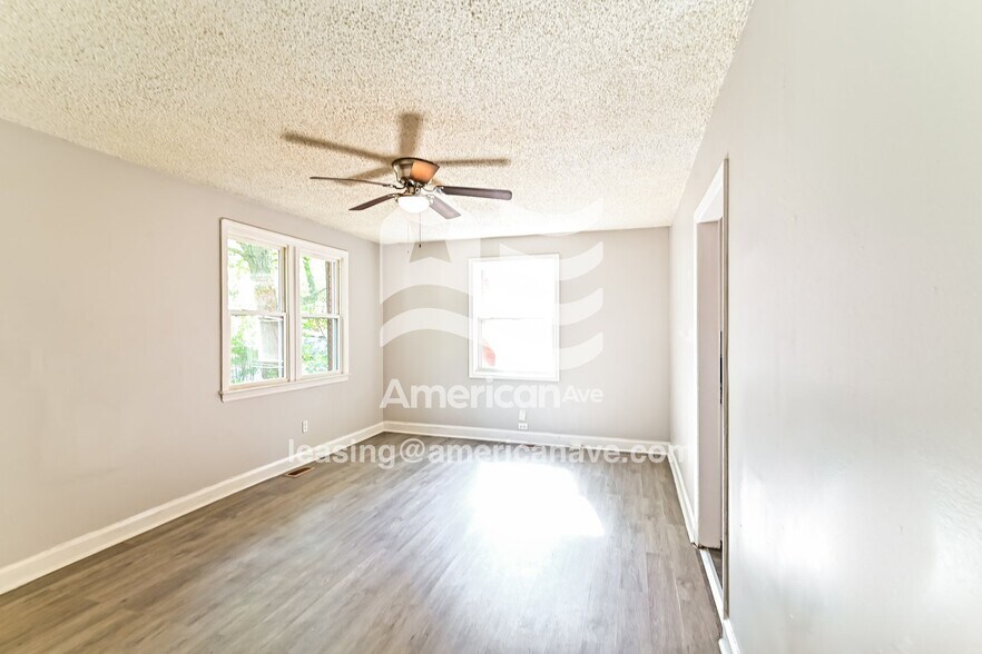 Building Photo - 2210 Corning Rd