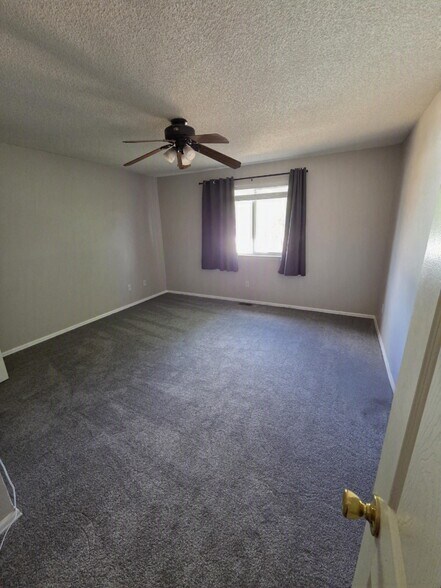 Building Photo - 5016 Prairie Grass Ln