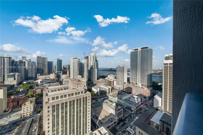 Building Photo - 151 SE 1st St