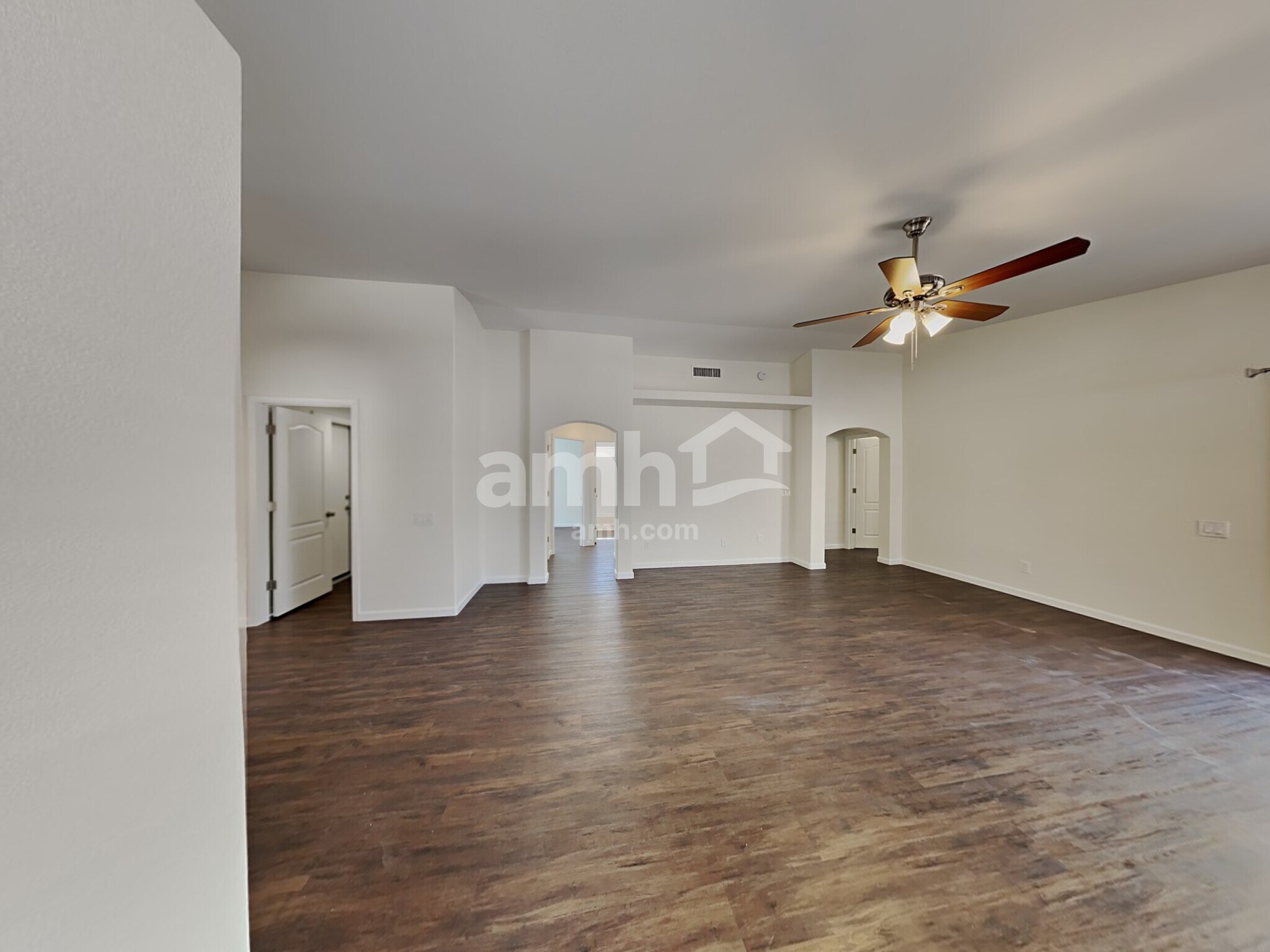 Building Photo - 2256 E Monona Dr