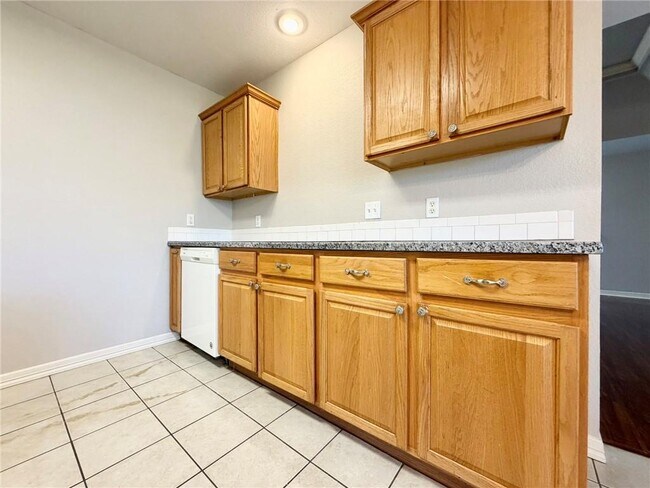 Building Photo - 2702 Drexelwood Dr