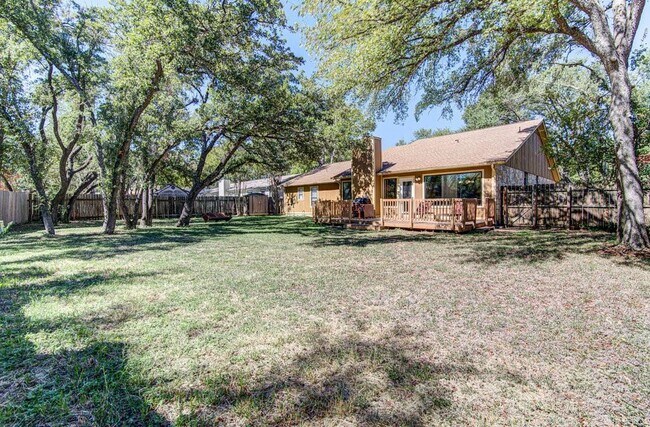 Building Photo - 8911 Bubbling Springs Trail