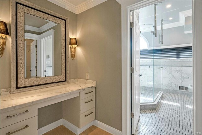 Building Photo - 126 Stone Oaks Dr