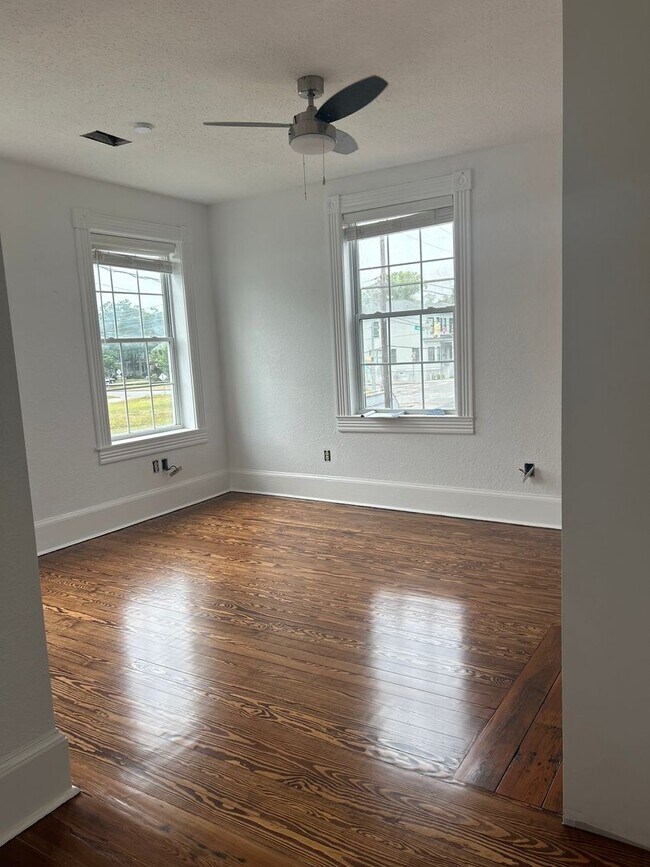 Primary Photo - 614 E Gwinnett St