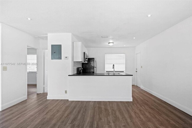 Building Photo - 1344 NW 7th Terrace