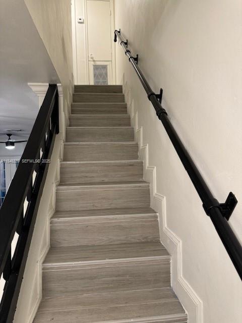 Building Photo - 2452 Taylor St