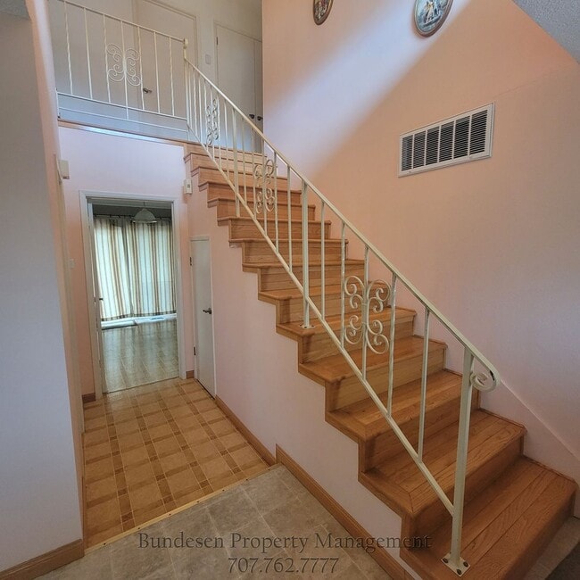 Building Photo - 1732 Moclips Dr