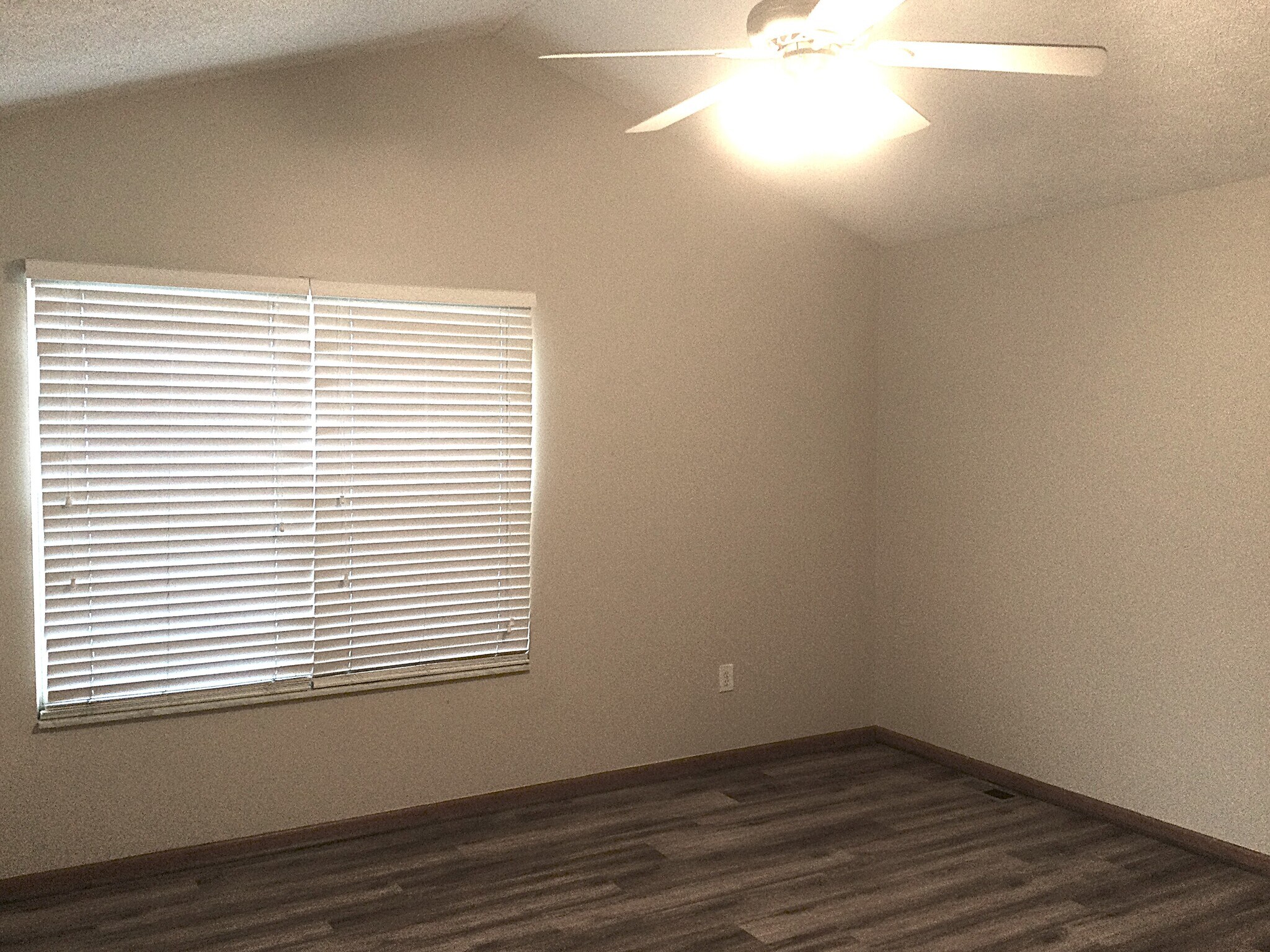 Building Photo - 1915 Berwick Ct