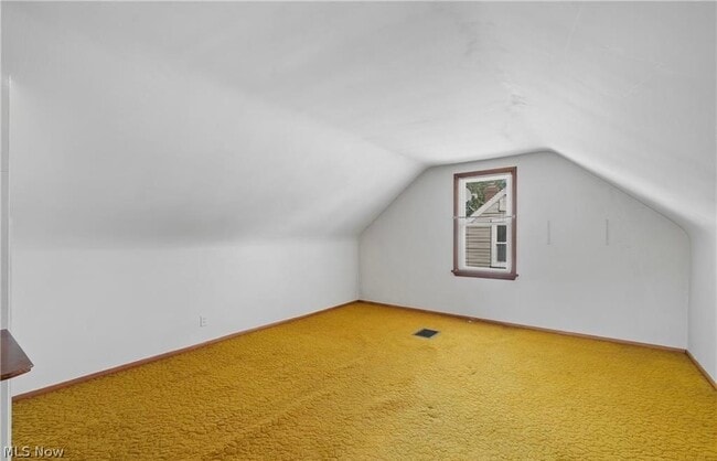 Building Photo - 629 Donald Ave