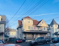 Building Photo - 470 Wood Ave