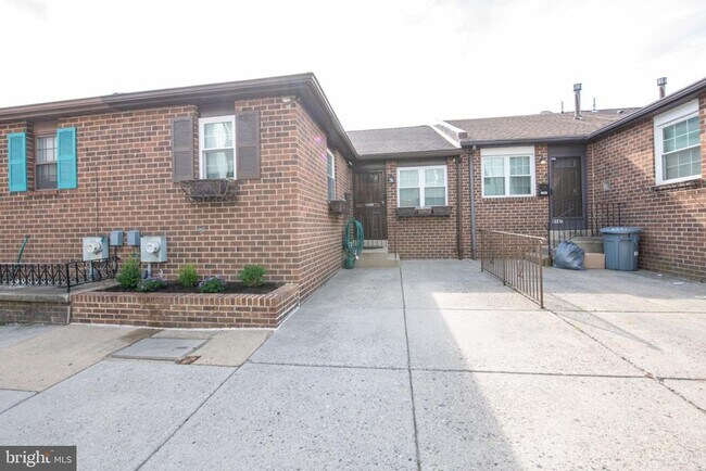 Building Photo - 3449 Belgrade St