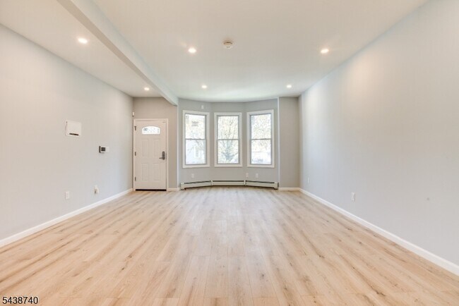 Building Photo - 34 Millington Ave