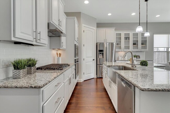 Building Photo - 2820 Rio Verde Dr