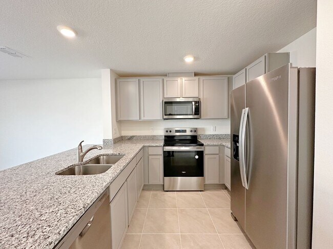 Building Photo - 672 Moscato Dr