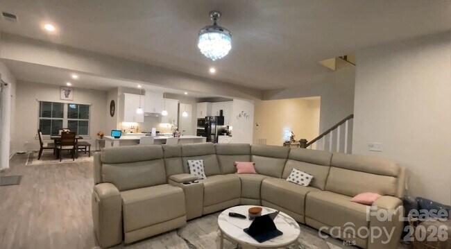 Building Photo - 10188 Harvest Gold Dr