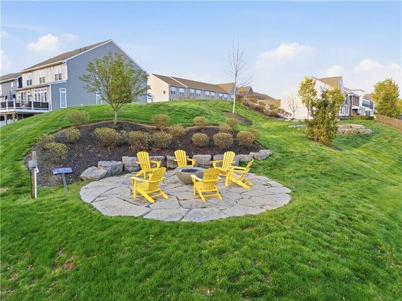 Building Photo - 227 Oliver Way