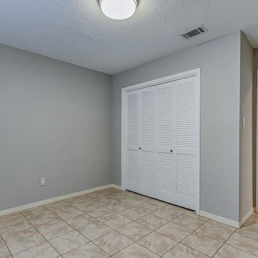 Building Photo - 21623 Park Valley Dr