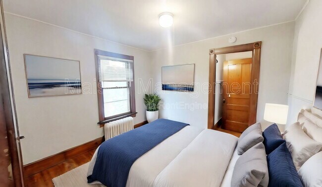 Building Photo - 583 Averill Ave