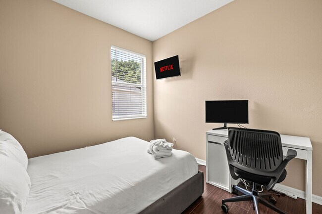 Building Photo - 8317 Moccasin Trail Dr