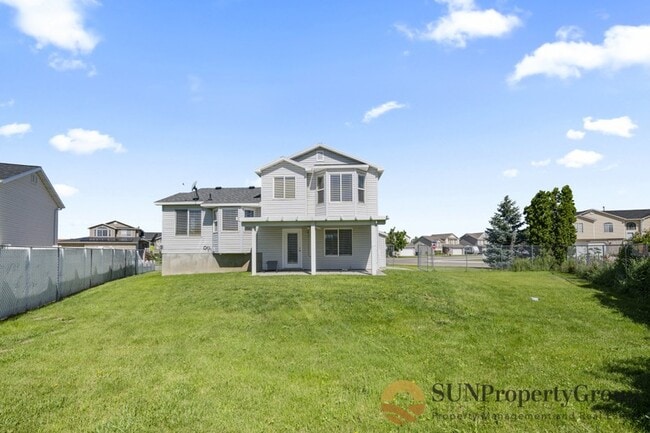 Building Photo - 5458 S 4250 W