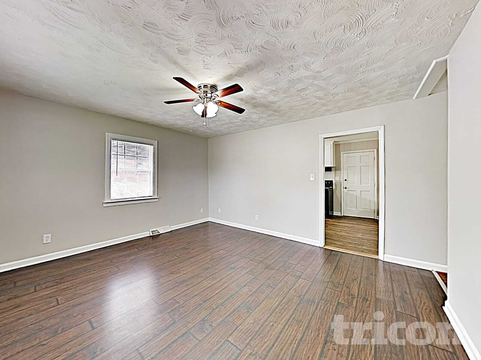 Building Photo - 4300 Oak Forest Dr