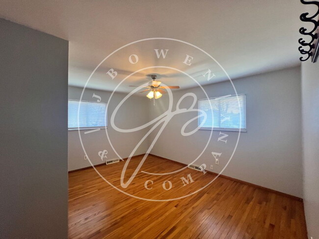 Building Photo - Beautiful 3 Bedroom ranch in Maumee.