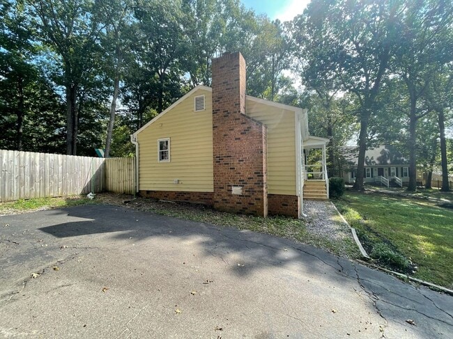 Building Photo - 115 Big Meadows Terrace