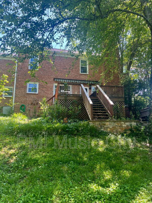 Building Photo - 333 Springhouse Cir