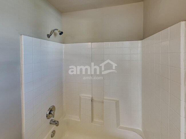 Building Photo - 2882 W 2075 S