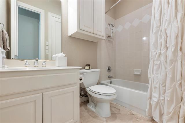 Building Photo - 1414 Monarch Way