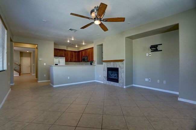 Building Photo - Step into  luxurious simplicity