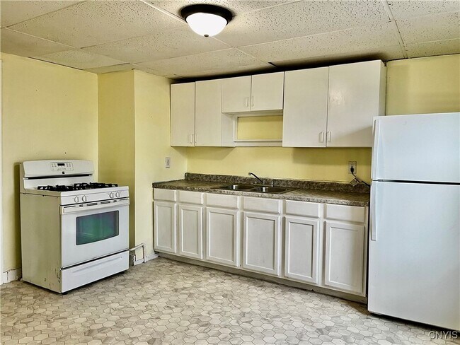 Building Photo - 97 E Seneca St