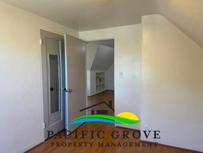 Building Photo - Delightful 3-Bedroom, 2 bath home in Pacif...
